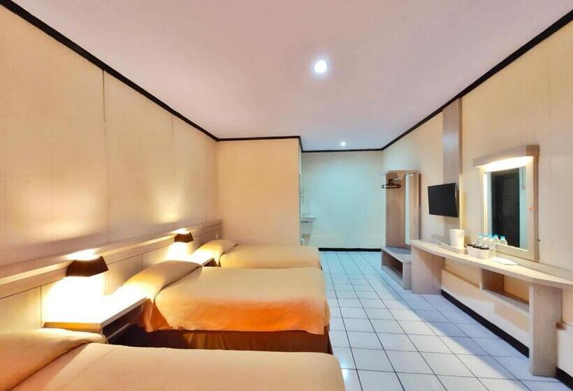 فندق Bromo Permai 1