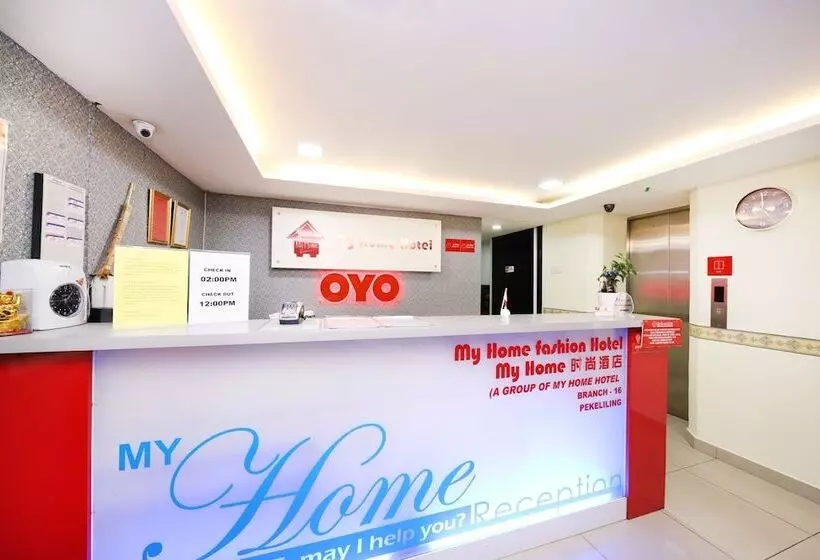 ホテル Capital O 90615 The Bed