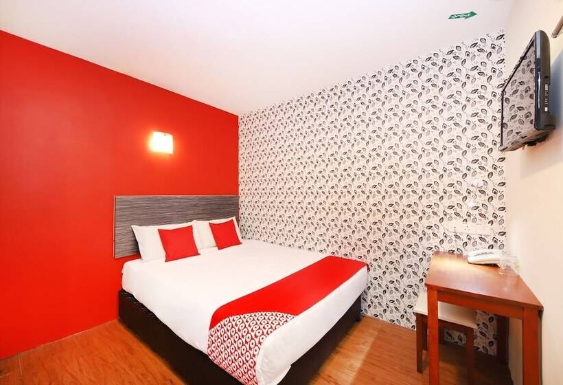 Hotel Capital O 90615 The Bed