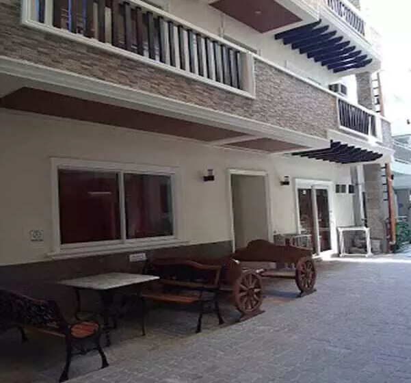 Hotelli Eriko's House