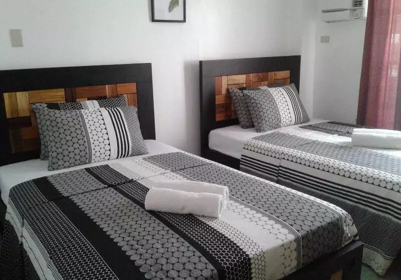 Hotelli Eriko's House