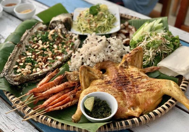 هتل Funny Monkeys Homestay