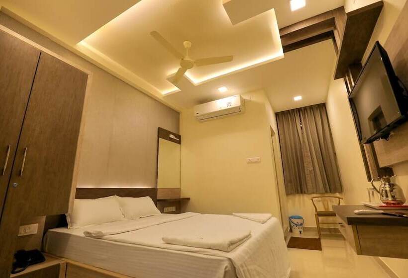 בית מלון כפרי Jayam