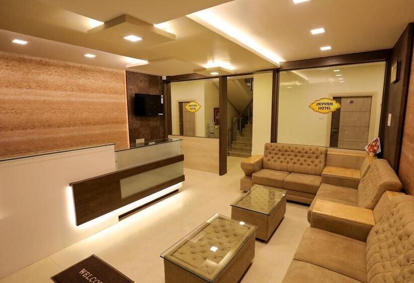 בית מלון כפרי Jayam