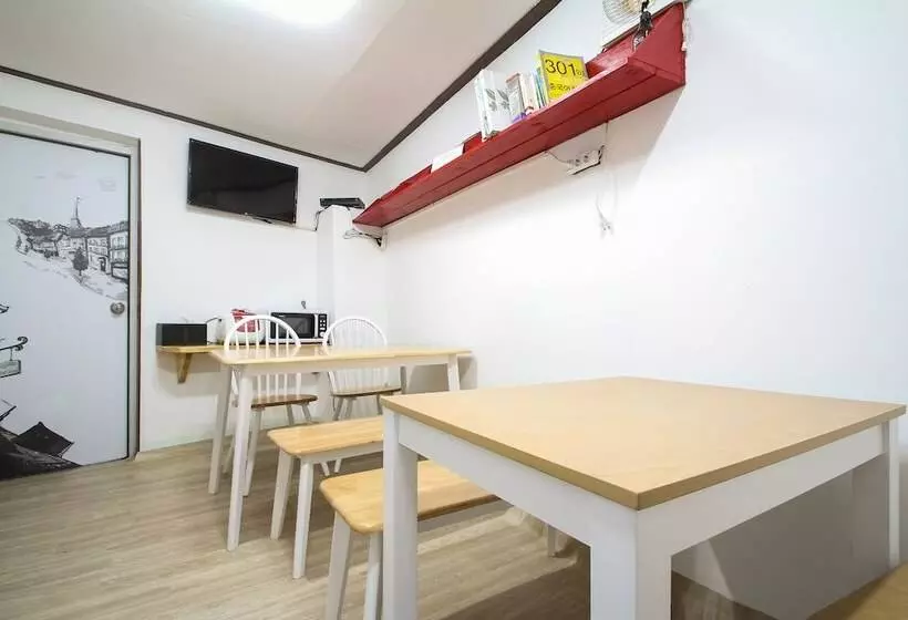 Must Stay Hotel Myeongdong