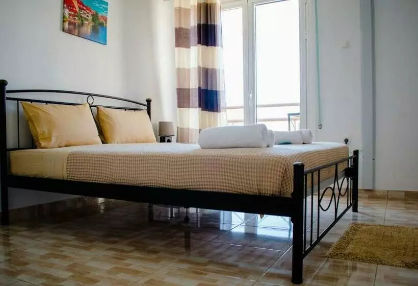 Hotelli Nikolakakis Rooms Lavrio