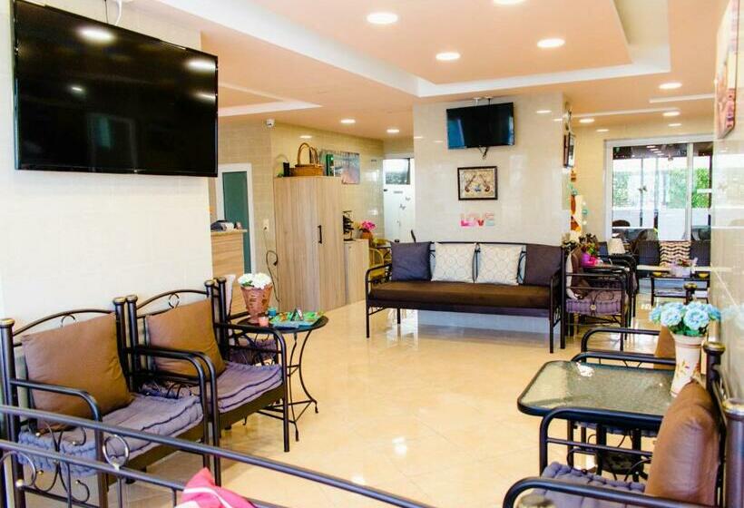 בית מלון כפרי Nikolakakis Rooms Lavrio