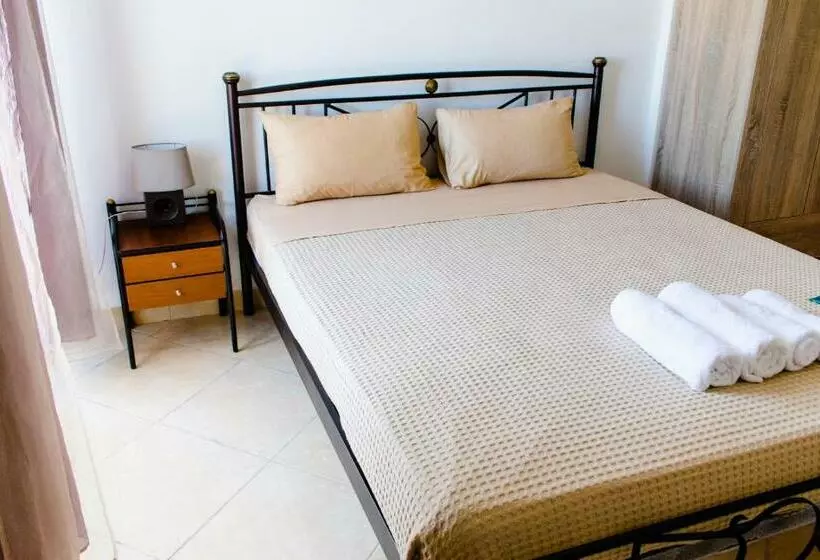 Hotelli Nikolakakis Rooms Lavrio