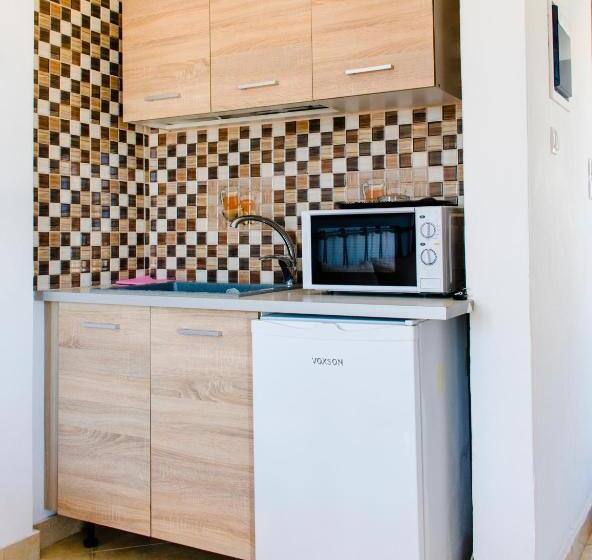 בית מלון כפרי Nikolakakis Rooms Lavrio