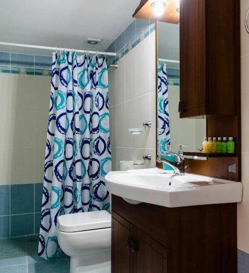 בית מלון כפרי Nikolakakis Rooms Lavrio