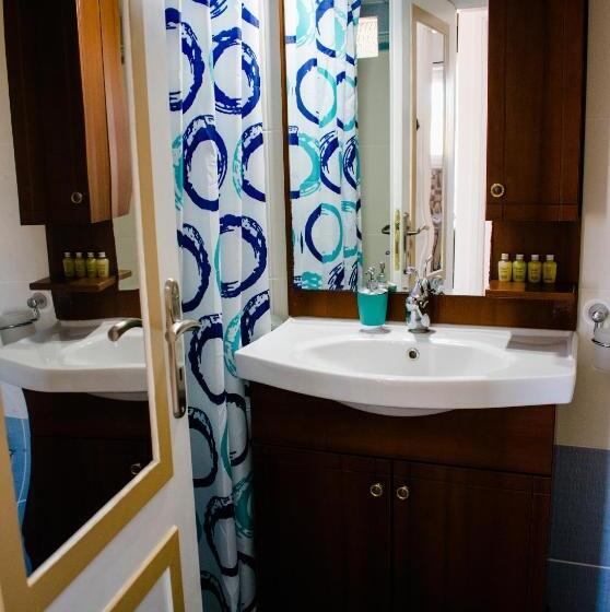 בית מלון כפרי Nikolakakis Rooms Lavrio