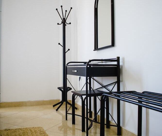 בית מלון כפרי Nikolakakis Rooms Lavrio