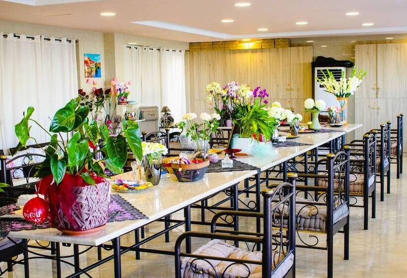 בית מלון כפרי Nikolakakis Rooms Lavrio