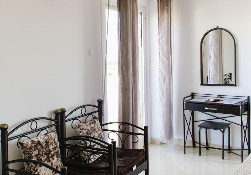 בית מלון כפרי Nikolakakis Rooms Lavrio