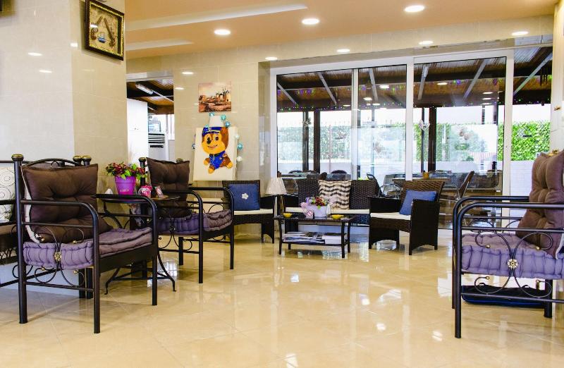 בית מלון כפרי Nikolakakis Rooms Lavrio