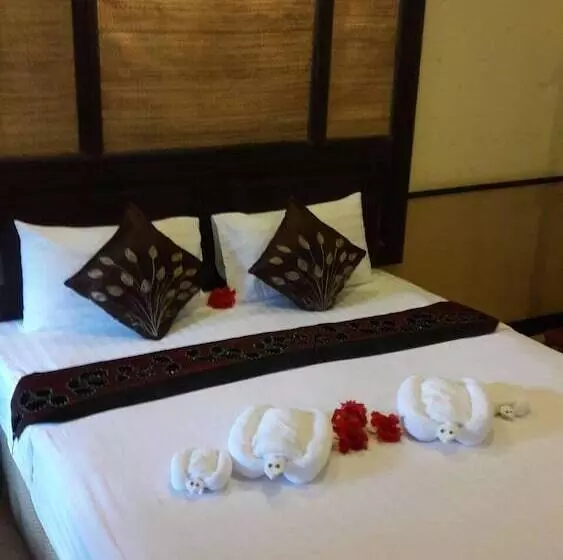 Hotelli Penny Bangalow Resort