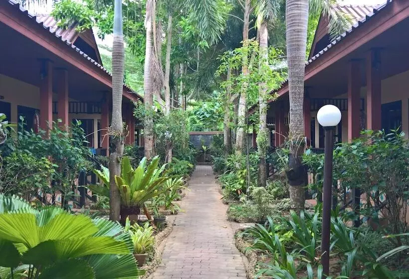 Hotelli Penny Bangalow Resort