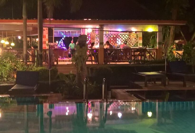 فندق Penny Bangalow Resort