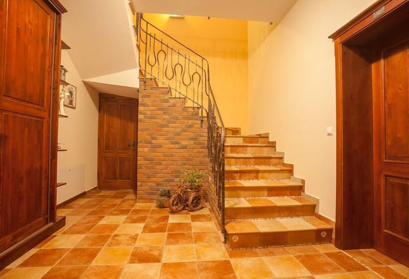 فندق Penzion Motyl