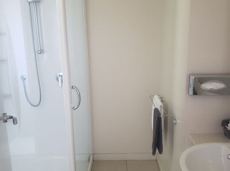 St Johns Court Motel