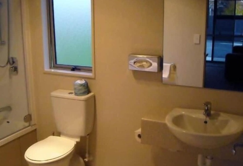 St Johns Court Motel