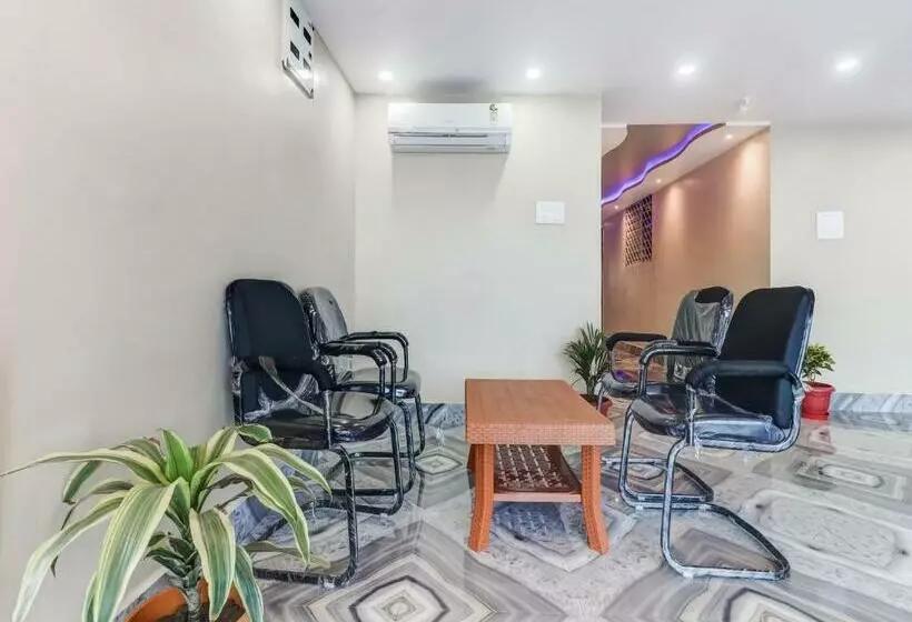 Hotelli Collection O 82903  Mayur And Banquet