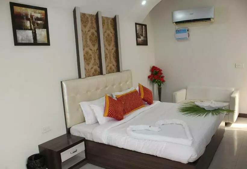 Hotell Infinity Rubystone Express