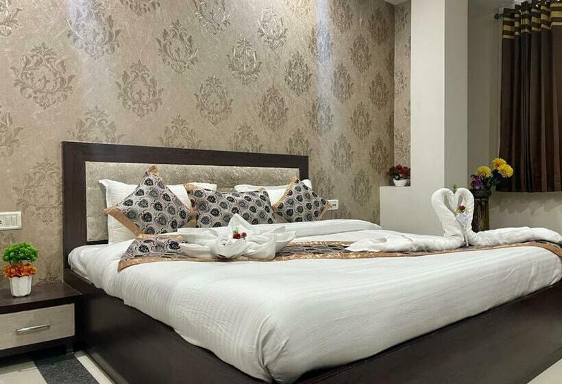 Hotel Infinity Rubystone Express