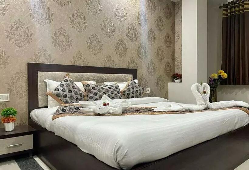 Hotell Infinity Rubystone Express