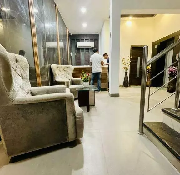 Hotell Infinity Rubystone Express