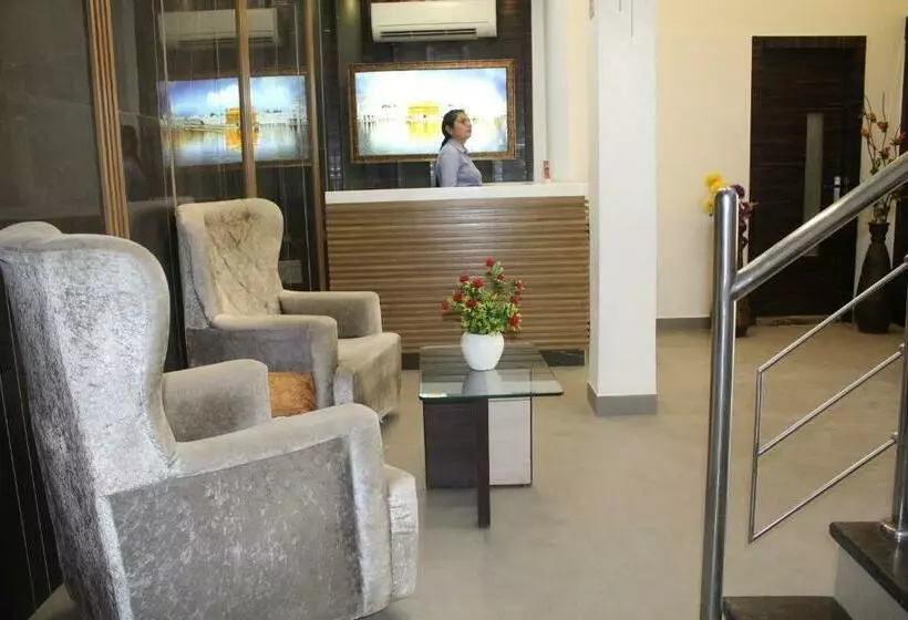 Hotell Infinity Rubystone Express