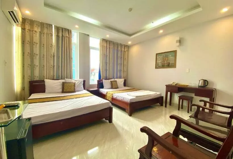هتل Khách Sạn Bạch Dương