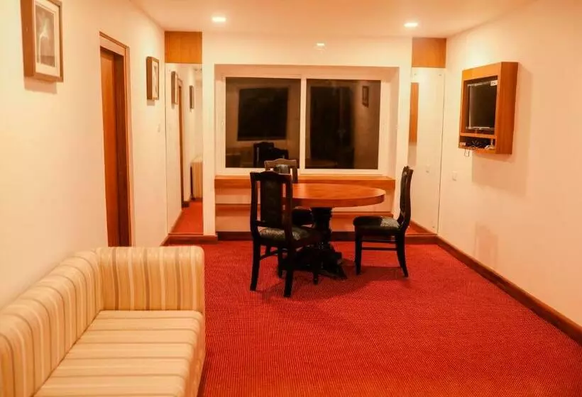 ホテル Mpsroyalsuites