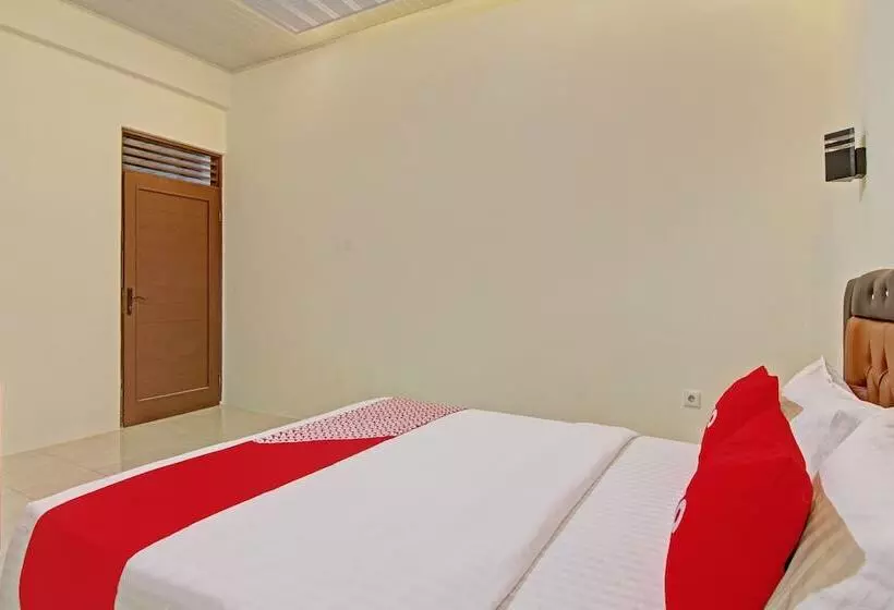 ホテル Capital O 90643 Suri Guest House Syariah