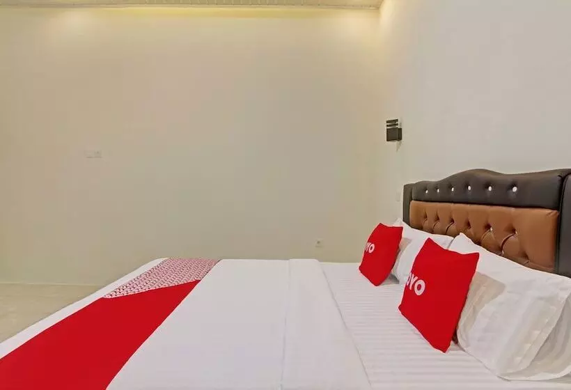 ホテル Capital O 90643 Suri Guest House Syariah