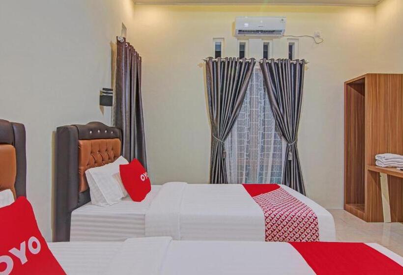 فندق Capital O 90643 Suri Guest House Syariah