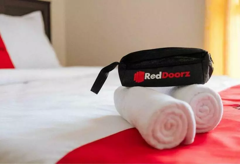 ホテル Reddoorz Syariah Near Ar Bunda Hospital Prabumulih