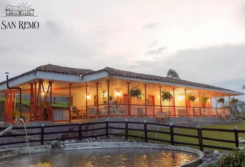 ホテル Rural San Remo