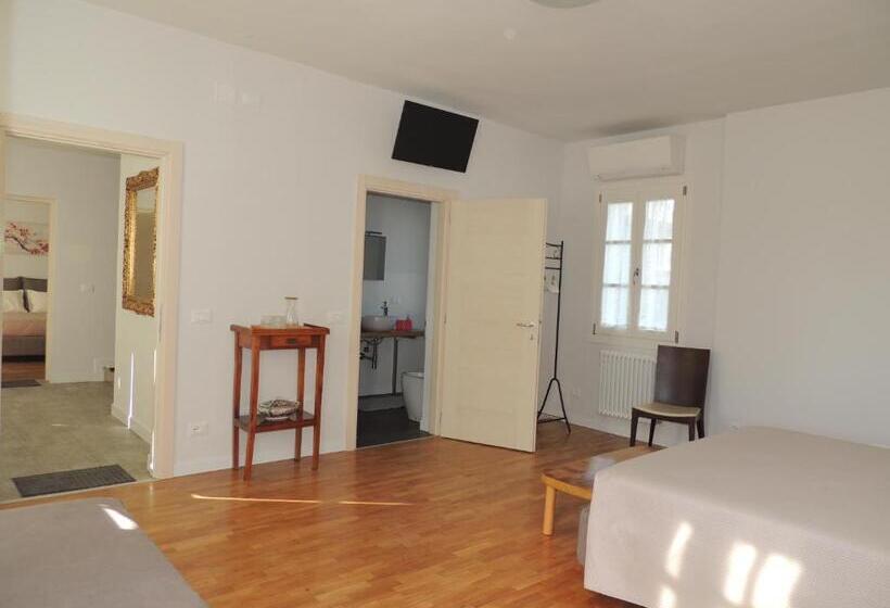 פנסיון Ginkgo Guest House