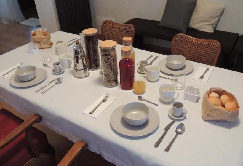 פנסיון Ginkgo Guest House