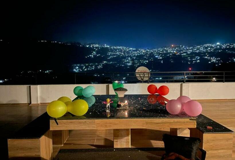 تختخواب و صبحانه Rr Holidays