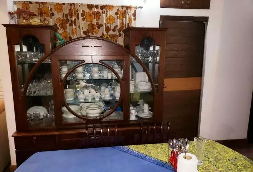 هتل Maple Service Apartment