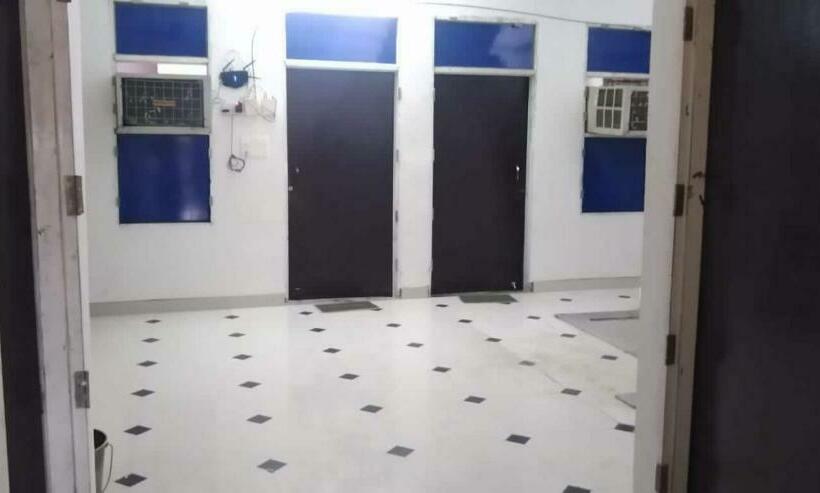 ホテル Pop 82775 Radhe Oyo