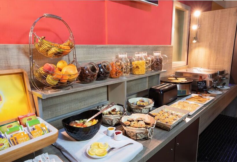 هتل Sowell Family La Lauziere