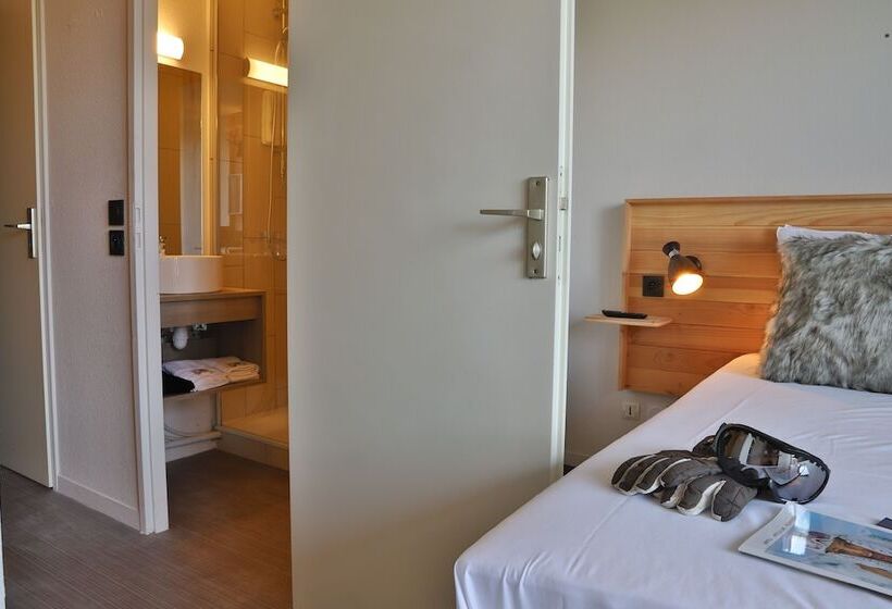 هتل Sowell Family La Lauziere