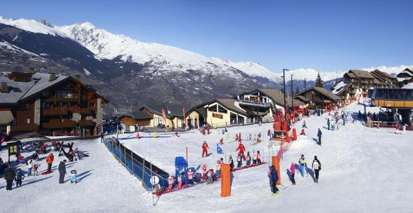 هتل Sowell Family La Lauziere