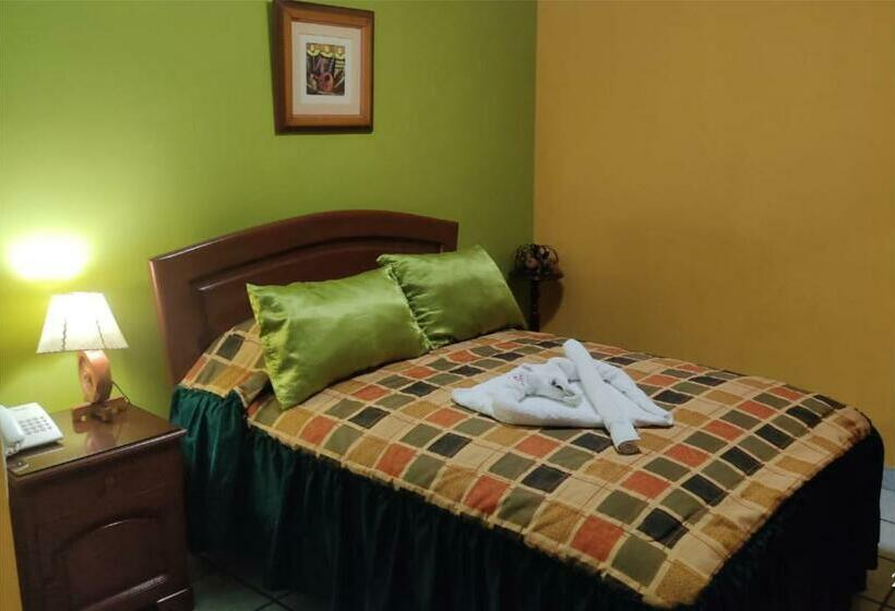 پانسیون Hostal Monumental A Media Cuadra De La Plaza Mayor