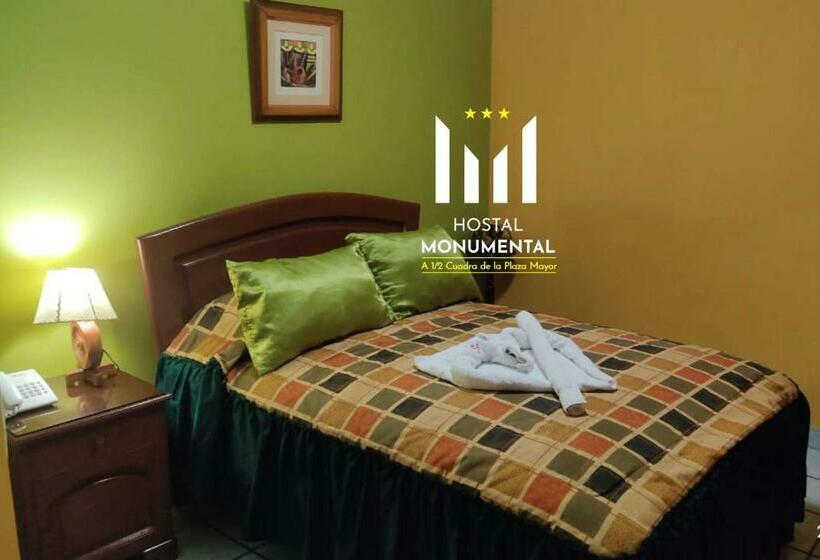 پانسیون Hostal Monumental A Media Cuadra De La Plaza Mayor