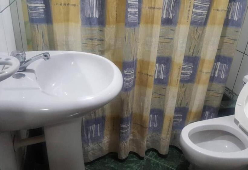 پانسیون Hostal Monumental A Media Cuadra De La Plaza Mayor