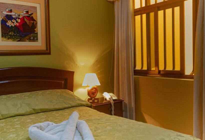 پانسیون Hostal Monumental A Media Cuadra De La Plaza Mayor